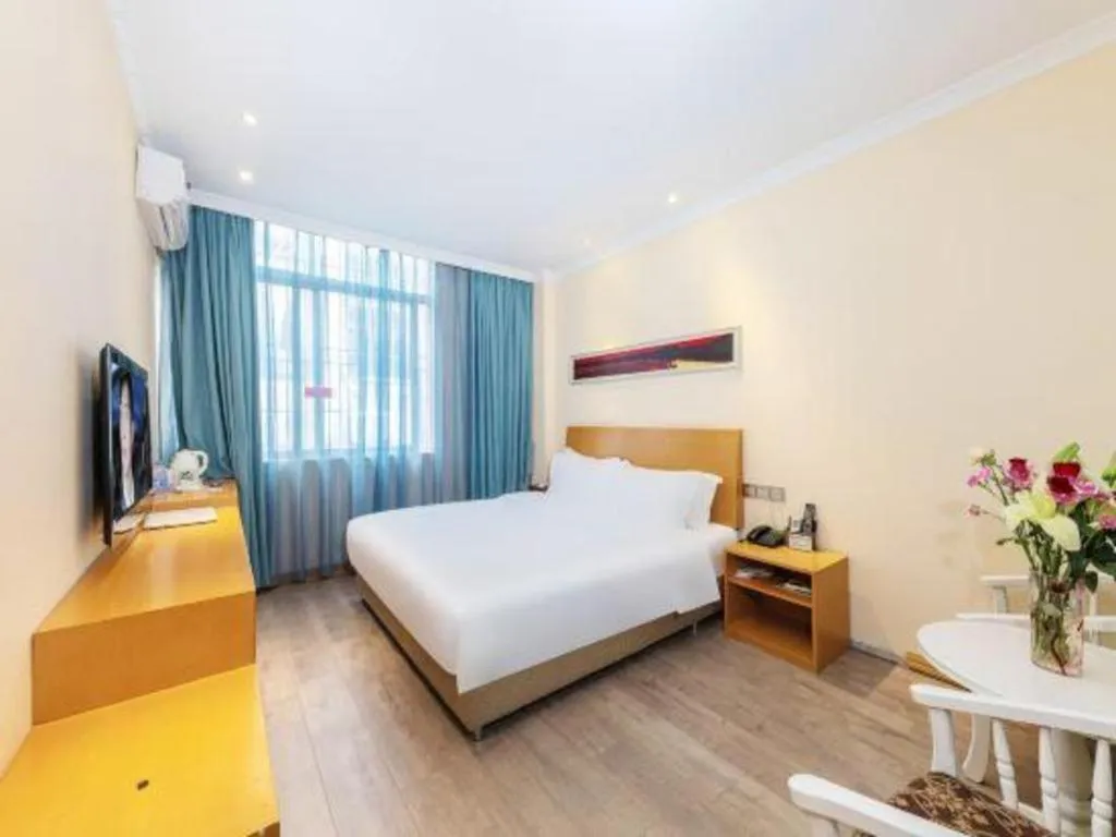 Bed in GreenTree Alliance Hotel Shenzhen Nanshan District Zhongshan Park Tongle