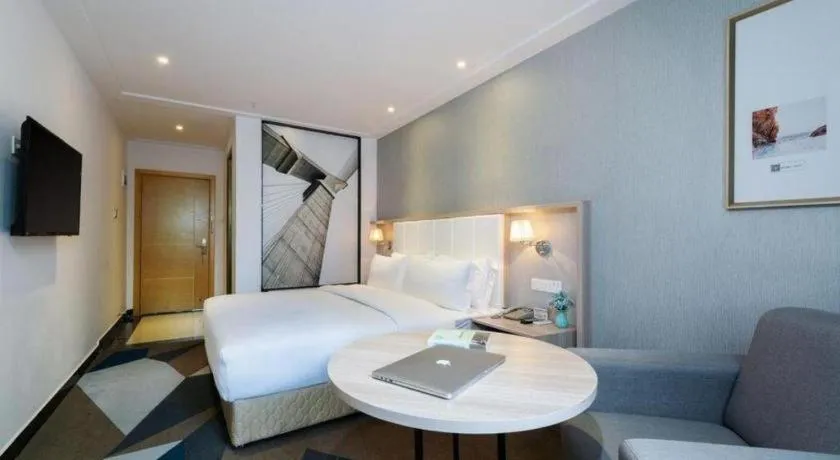 Bed in GreenTree Alliance Hotel Shenzhen Nanshan District Zhongshan Park Tongle