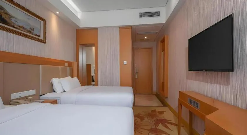 Bed in GreenTree Alliance Hotel Shenzhen Futian District Xiangmi Lake Xiangmei Mountain Metro Station