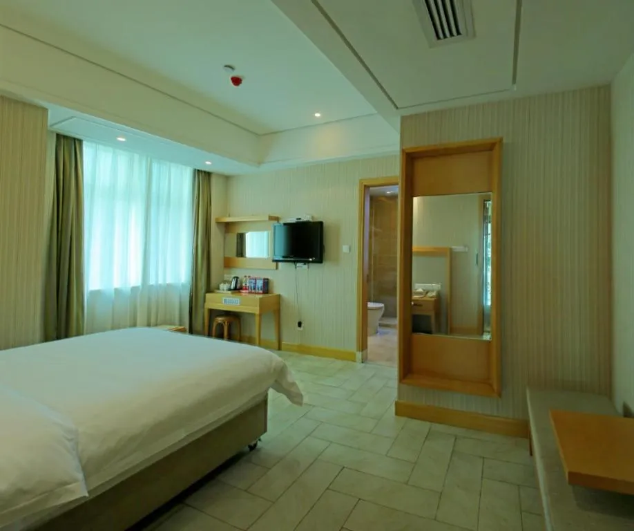Bed in GreenTree Alliance Hotel Shenzhen Futian District Xiangmi Lake Xiangmei Mountain Metro Station