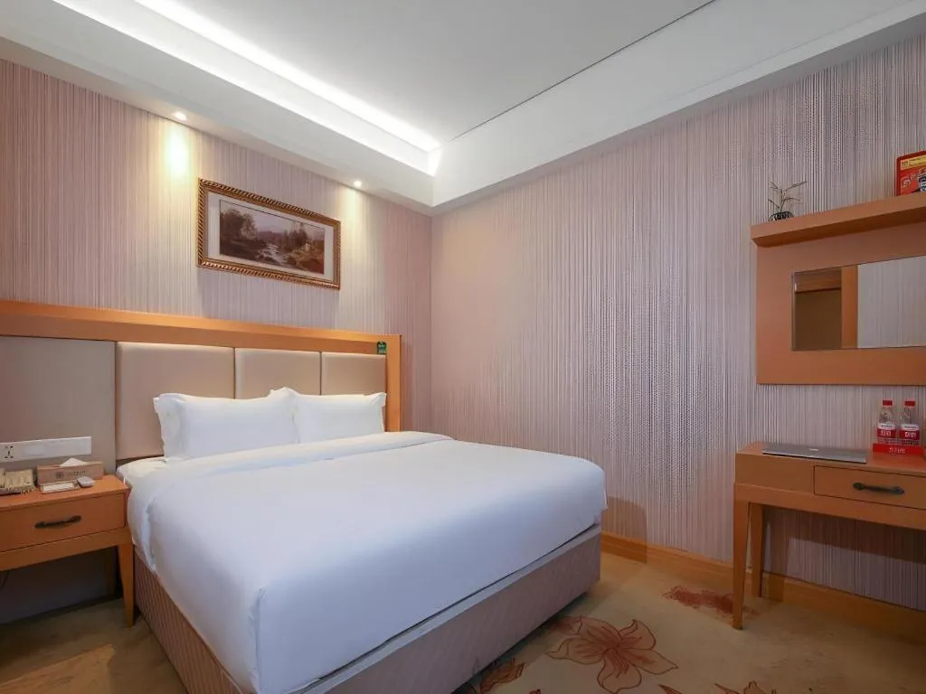 Bed in GreenTree Alliance Hotel Shenzhen Futian District Xiangmi Lake Xiangmei Mountain Metro Station