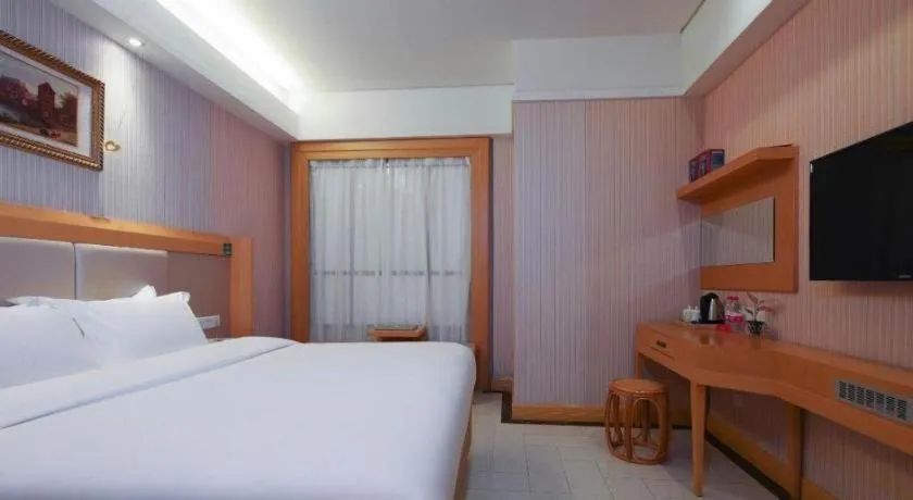 Bed in GreenTree Alliance Hotel Shenzhen Futian District Xiangmi Lake Xiangmei Mountain Metro Station