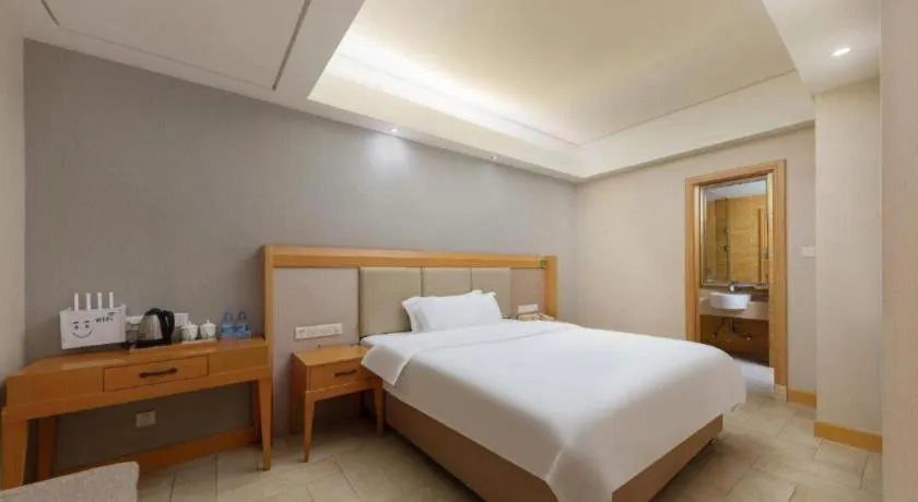 Bed in GreenTree Alliance Hotel Shenzhen Futian District Xiangmi Lake Xiangmei Mountain Metro Station