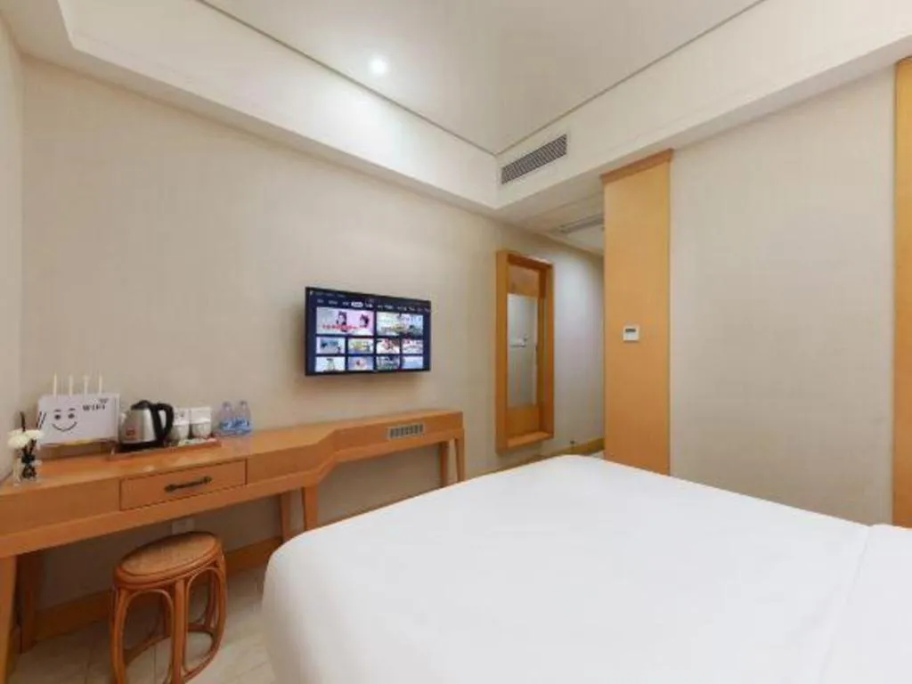 Bed in GreenTree Alliance Hotel Shenzhen Futian District Xiangmi Lake Xiangmei Mountain Metro Station