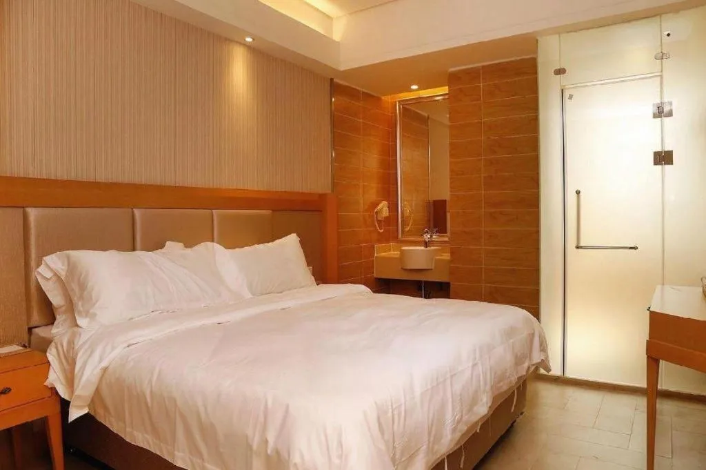 Bed in GreenTree Alliance Hotel Shenzhen Futian District Xiangmi Lake Xiangmei Mountain Metro Station