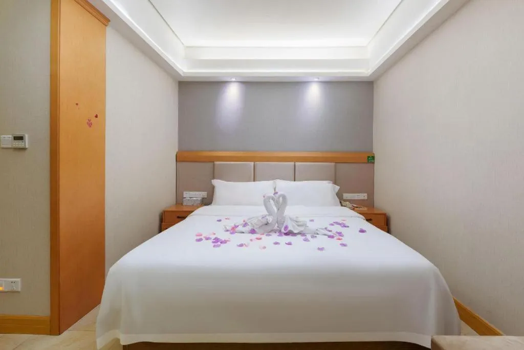 Bed in GreenTree Alliance Hotel Shenzhen Futian District Xiangmi Lake Xiangmei Mountain Metro Station