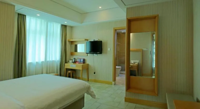 Bed in GreenTree Alliance Hotel Shenzhen Futian District Xiangmi Lake Xiangmei Mountain Metro Station