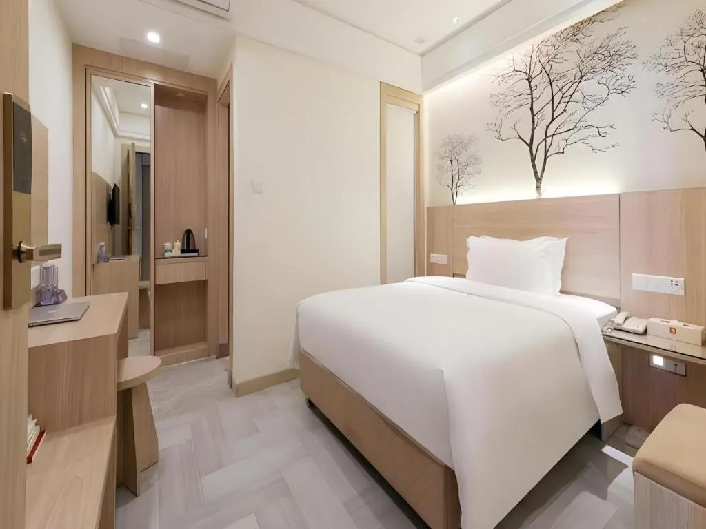 Bed in GreenTree Alliance Hotel Shenzhen Nanshan District Nantou Ancient City Majialong