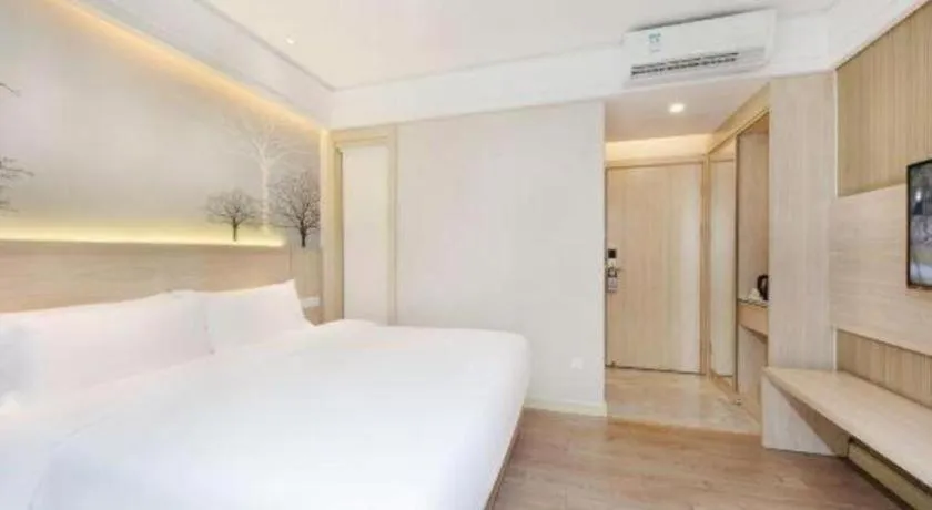 Bed in GreenTree Alliance Hotel Shenzhen Nanshan District Nantou Ancient City Majialong