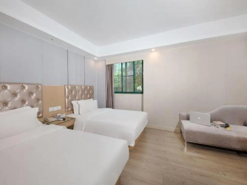 Bed in GreenTree Alliance Hotel Shenzhen Nanshan District Nantou Ancient City Majialong