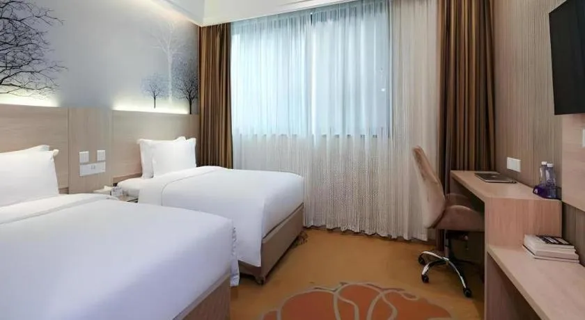 Bed in GreenTree Alliance Hotel Shenzhen Nanshan District Nantou Ancient City Majialong