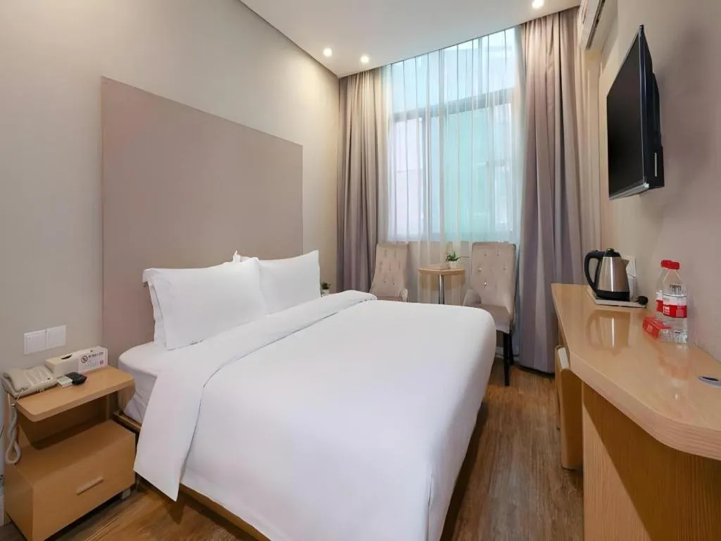 Bed in GreenTree Alliance Hotel Shenzhen Nanshan District Nantou Ancient City Majialong