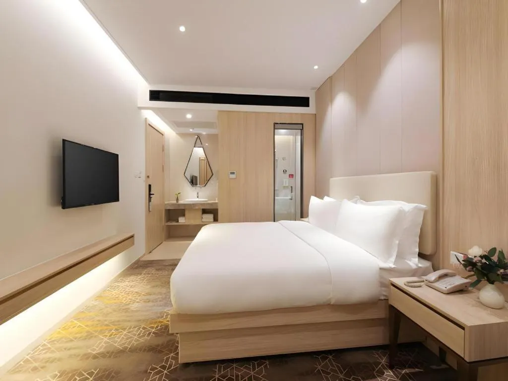 Bed in GreenTree Eastern Hotel Shenzhen Nanshan District Qianhai Free Trade Zone Lilin Metro Station
