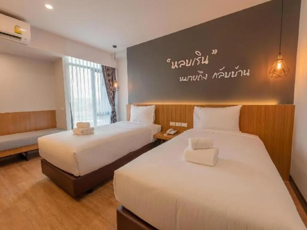 Bed in B2 Surat Thani Premier Hotel