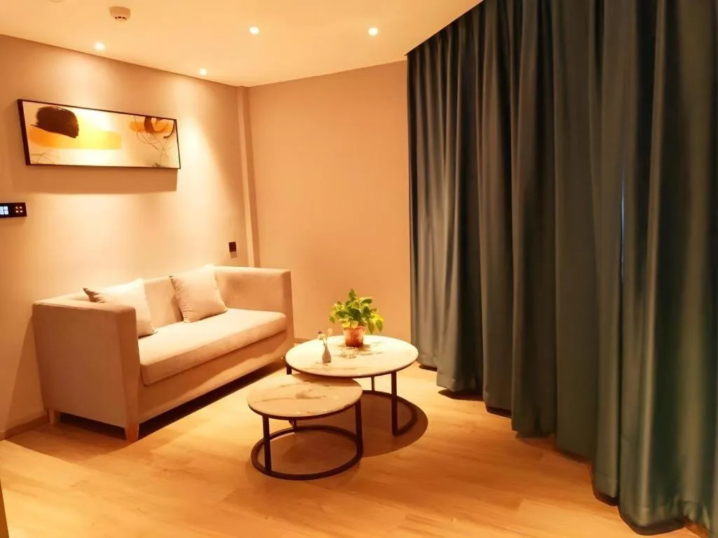 Bed in GreenTree Eastern Hotel Changge Yiwu City