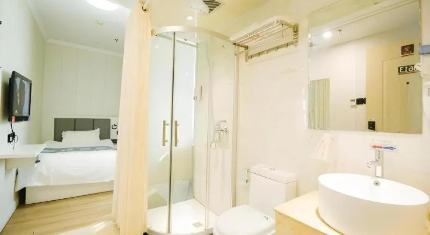 Shell Hotel Huaibei Jinying Plaza Long Distance Bus Station