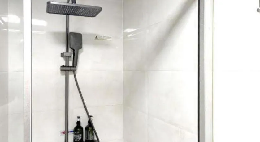 Shell Hotel Huaibei Jinying Plaza Long Distance Bus Station