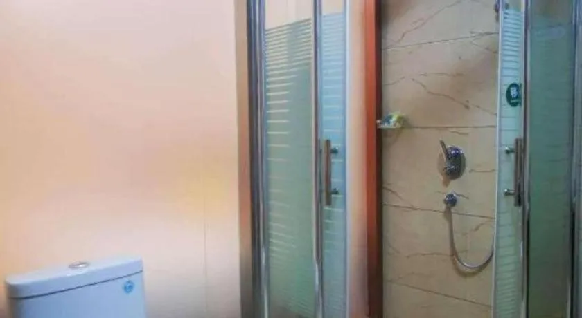 Shell Hotel Huainan Shou County Passenger Station Yaohai Grand Market