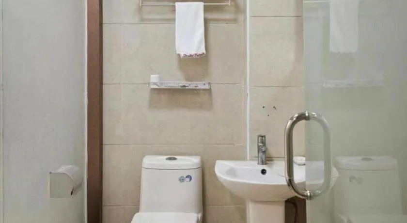 Shell Hotel Huainan Shou County Passenger Station Yaohai Grand Market