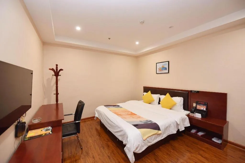 Bed in Shell Hotel Huainan Shou County Passenger Station Yaohai Grand Market