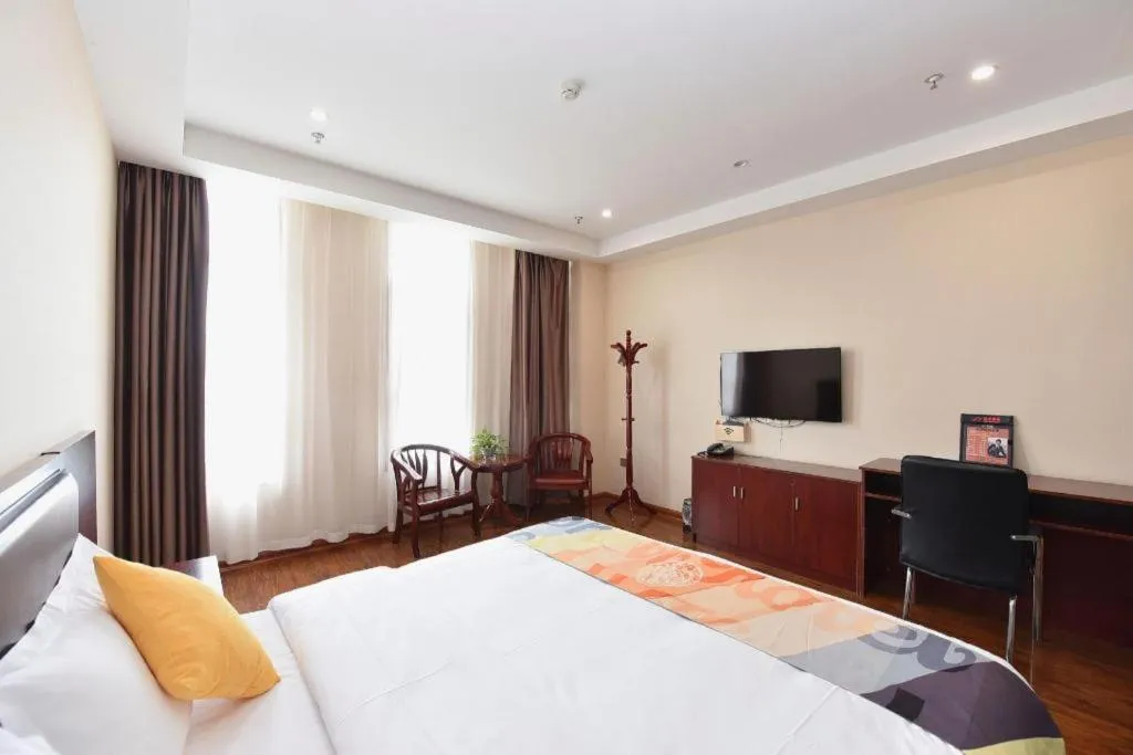 Bed in Shell Hotel Huainan Shou County Passenger Station Yaohai Grand Market