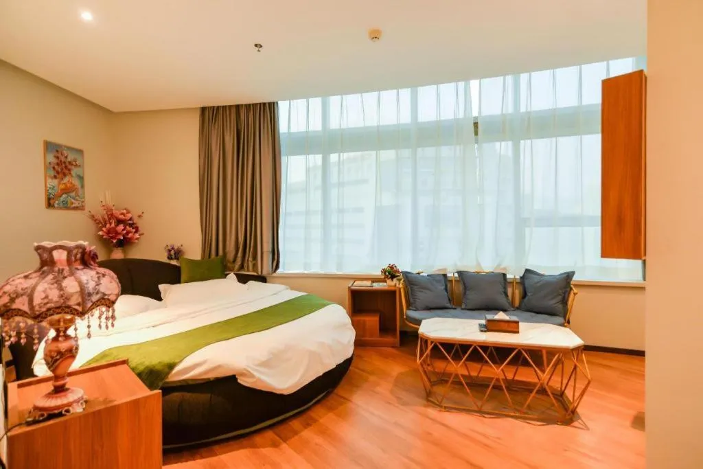 Bed in GreenTree Inn Express Lanzhou West Passenger Station Lanzhou Center