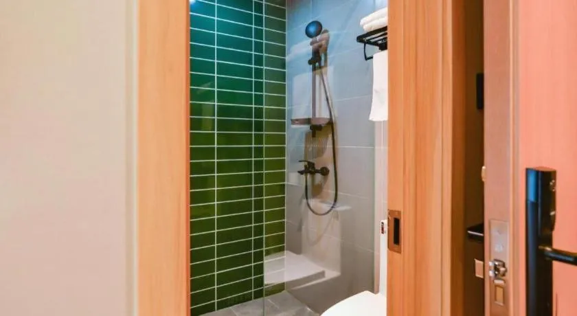 GreenTree Inn Express Lanzhou West Passenger Station Lanzhou Center