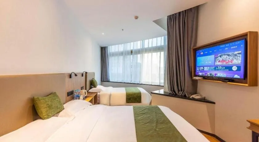 Bed in GreenTree Inn Express Lanzhou West Passenger Station Lanzhou Center