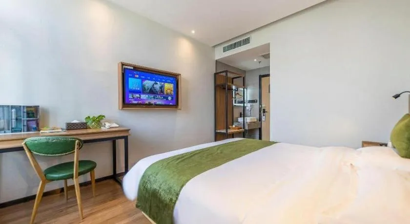 Bed in GreenTree Inn Express Lanzhou West Passenger Station Lanzhou Center