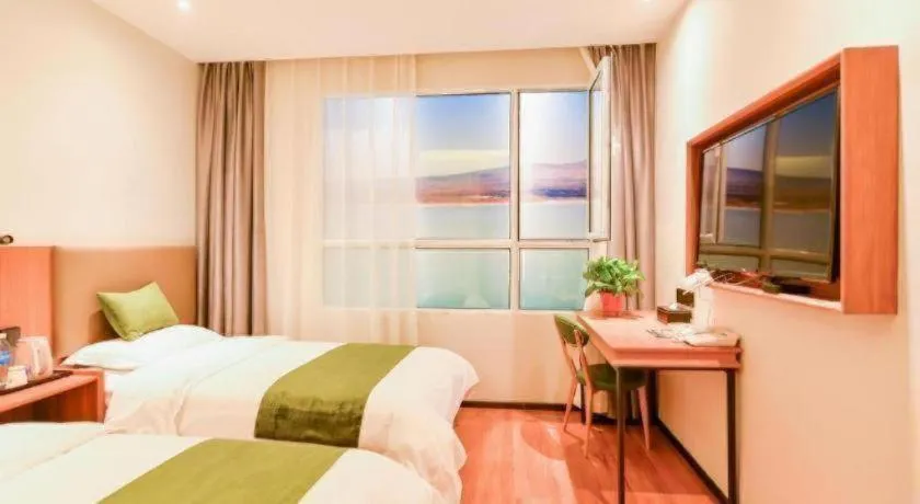 Bed in GreenTree Inn Express Lanzhou West Passenger Station Lanzhou Center