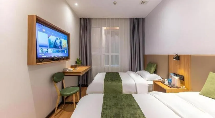 Bed in GreenTree Inn Express Lanzhou West Passenger Station Lanzhou Center