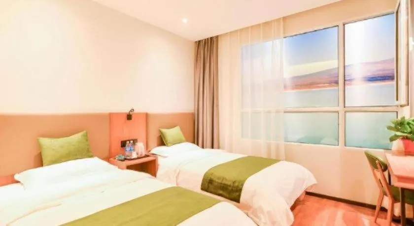 Bed in GreenTree Inn Express Lanzhou West Passenger Station Lanzhou Center