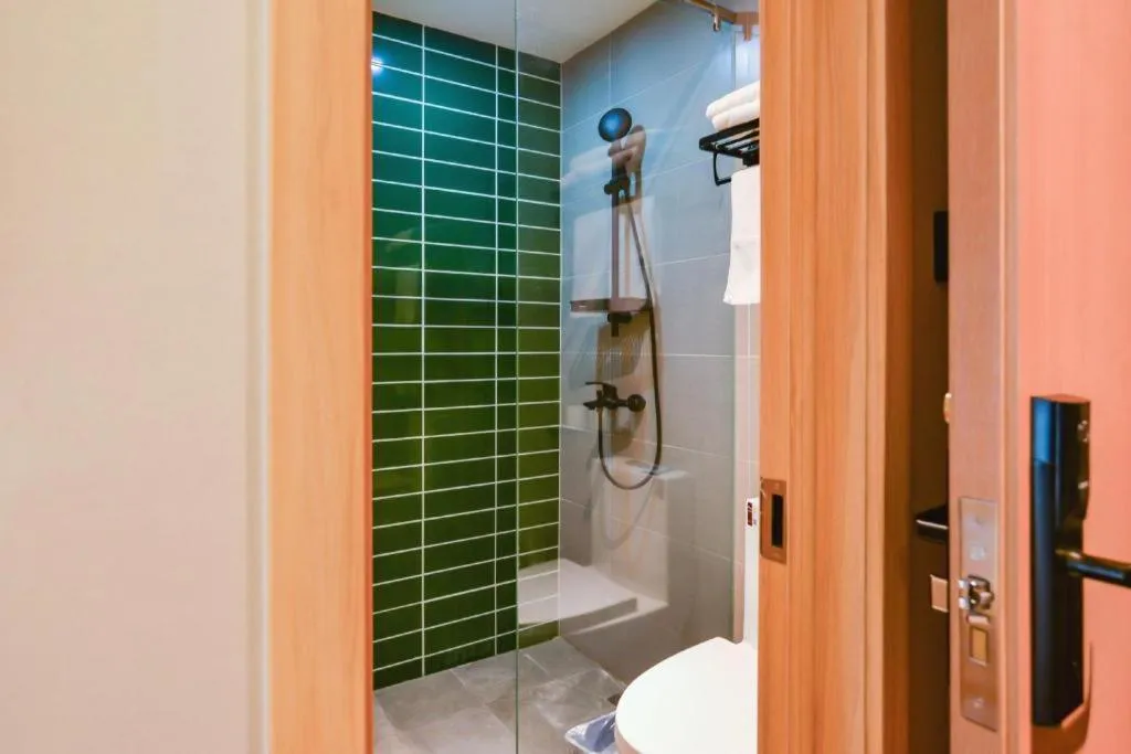 GreenTree Inn Express Lanzhou West Passenger Station Lanzhou Center