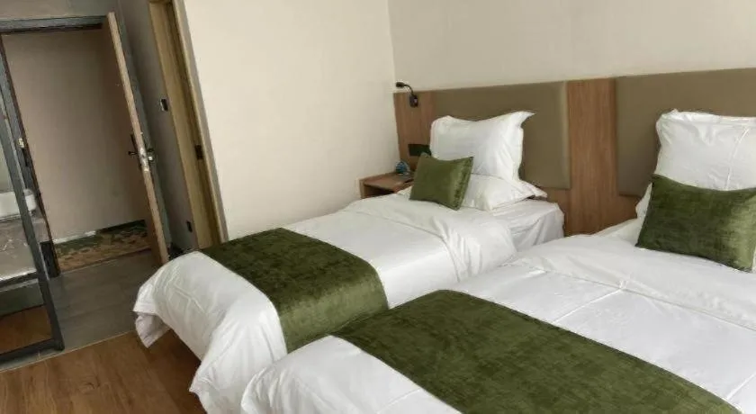 Bed in GreenTree Inn Express Lanzhou West Passenger Station Lanzhou Center
