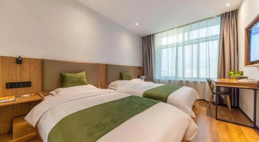 Bed in GreenTree Inn Express Lanzhou West Passenger Station Lanzhou Center