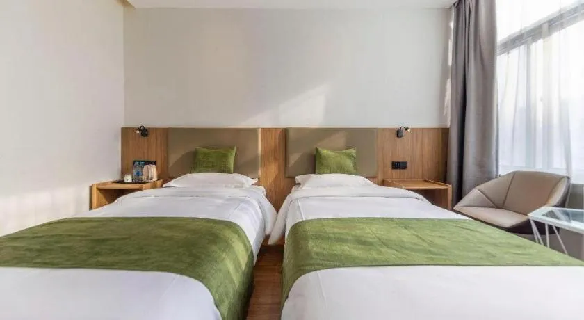 Bed in GreenTree Inn Express Lanzhou West Passenger Station Lanzhou Center