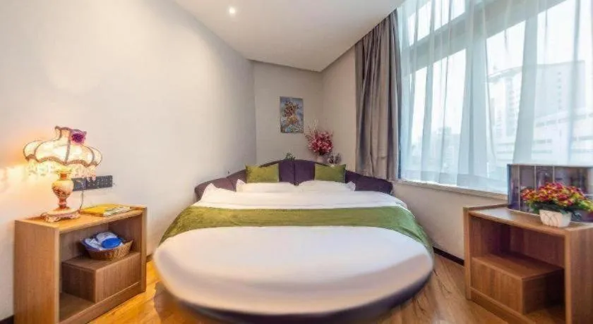 Bed in GreenTree Inn Express Lanzhou West Passenger Station Lanzhou Center