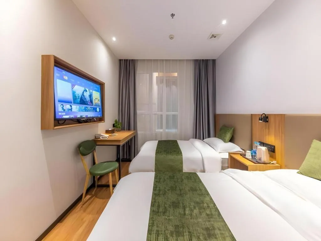 Bed in GreenTree Inn Express Lanzhou West Passenger Station Lanzhou Center