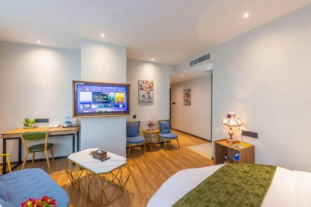 Bed in GreenTree Inn Express Lanzhou West Passenger Station Lanzhou Center