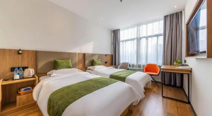 Bed in GreenTree Inn Express Lanzhou West Passenger Station Lanzhou Center