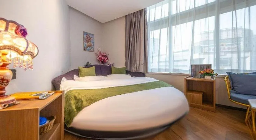 Bed in GreenTree Inn Express Lanzhou West Passenger Station Lanzhou Center