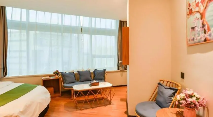 Bed in GreenTree Inn Express Lanzhou West Passenger Station Lanzhou Center