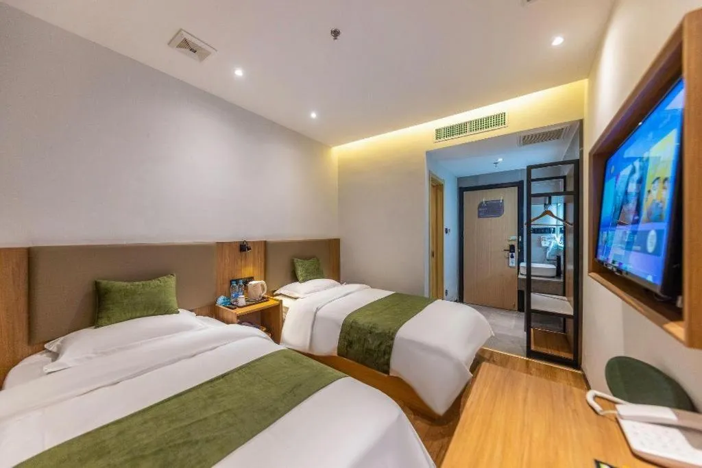 Bed in GreenTree Inn Express Lanzhou West Passenger Station Lanzhou Center