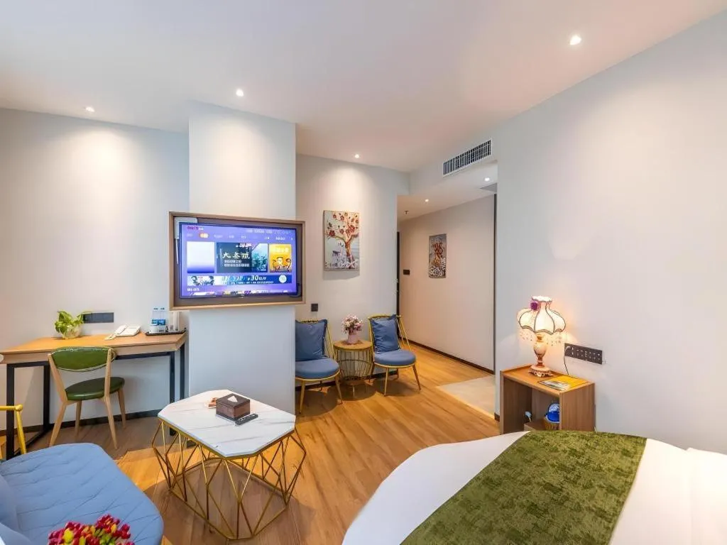 Bed in GreenTree Inn Express Lanzhou West Passenger Station Lanzhou Center