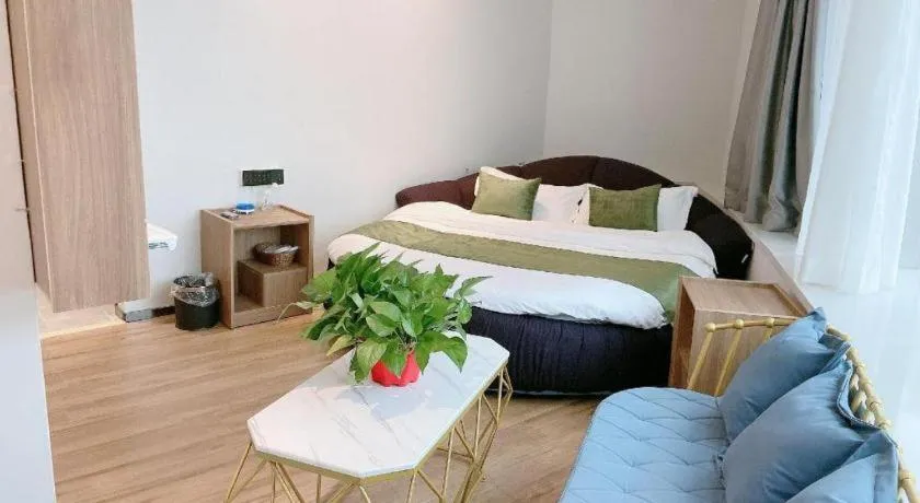 Bed in GreenTree Inn Express Lanzhou West Passenger Station Lanzhou Center