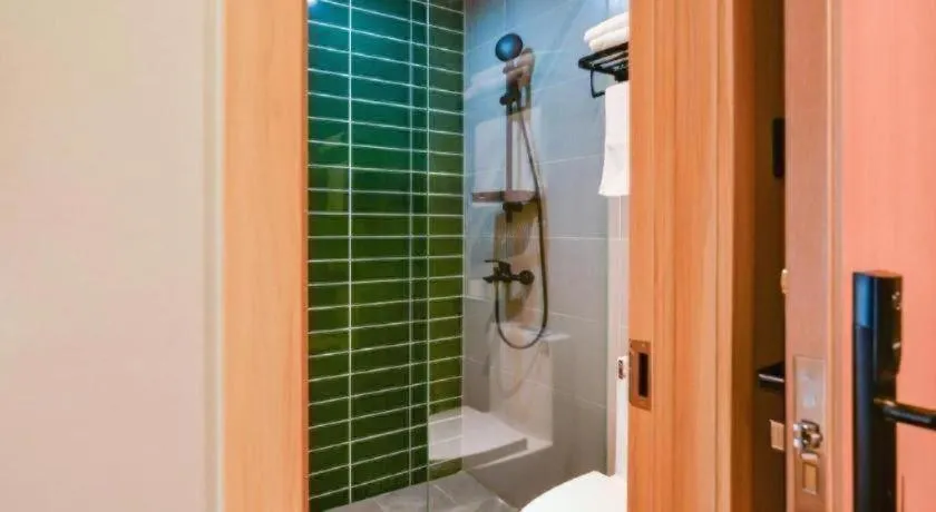 GreenTree Inn Express Lanzhou West Passenger Station Lanzhou Center