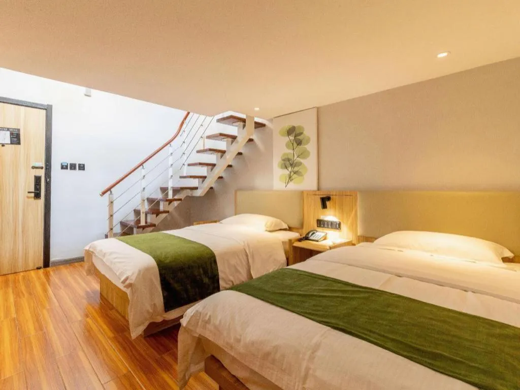 Bed in GreenTree Inn Express Beijing Dongcheng District Beixinqiao Metro Station Gui Street