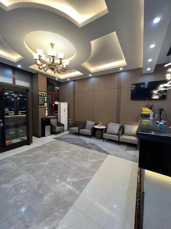 Super 8 Hotel Dingzhou Chongwen Street