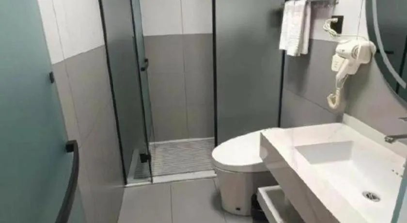 Super 8 Hotel Dingzhou Chongwen Street