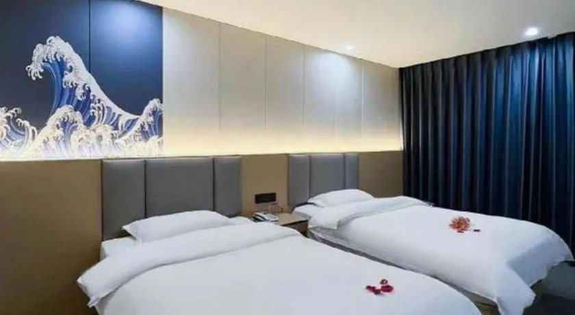 Bed in Super 8 Hotel Dingzhou Chongwen Street